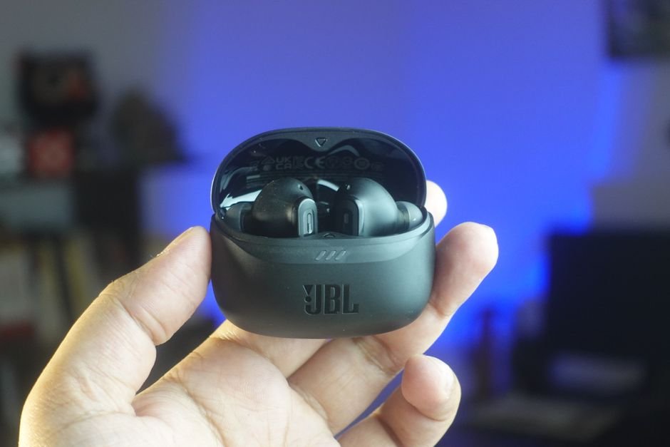 AURIC JBL TUNE 225